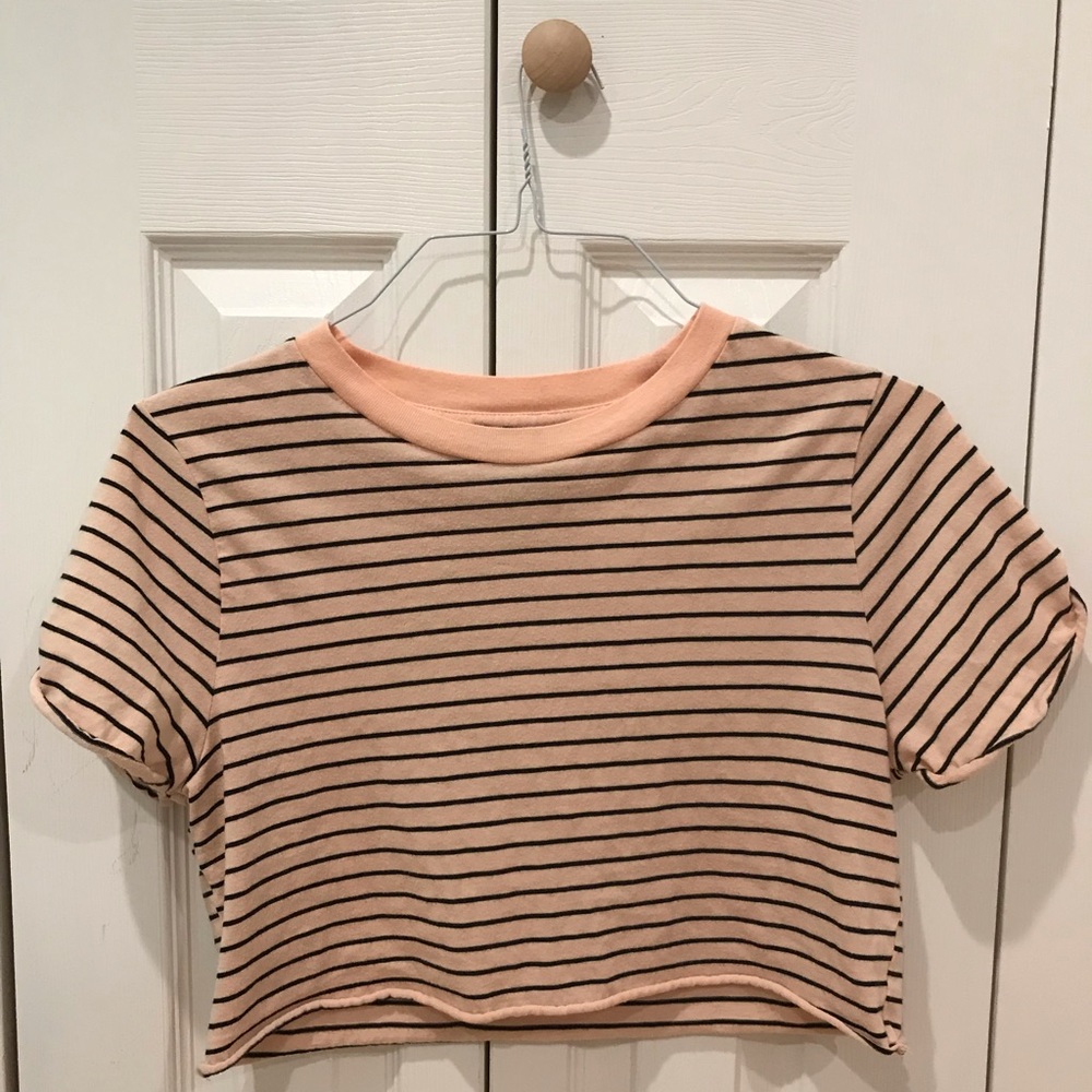 super cute striped forever 21 cropped tee !!